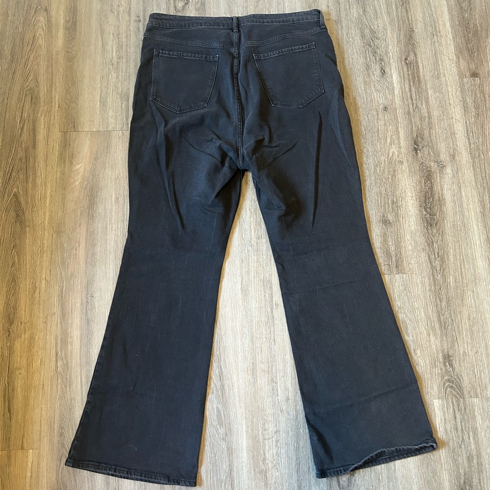 Old Navy Black High Rise Flare Jeans - Picture 3 of 6